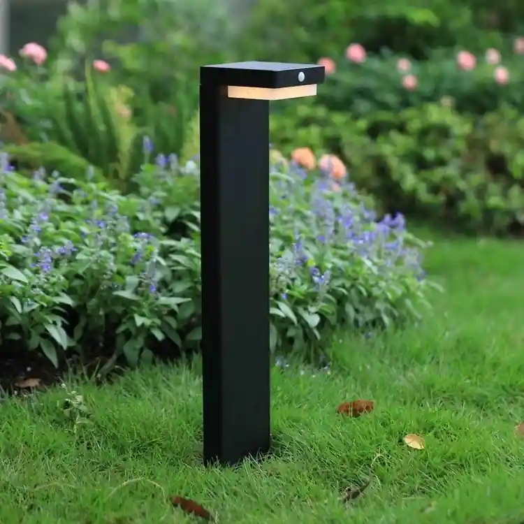 Zuma Line - Lámpara solar LED con sensor de movimiento y crepúsculo LED/4,5W/2000 mAh IP44 negra Imprescindible (Must-Have)