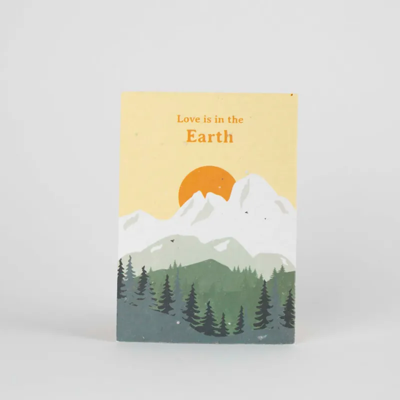 Profesional Postal Plantable "Love is in the Earth" Resetea