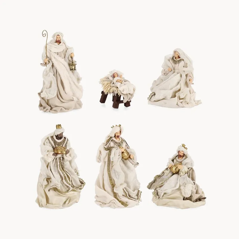 Nacimiento con ropa de tela beige 6 figuras para Belén Descuento