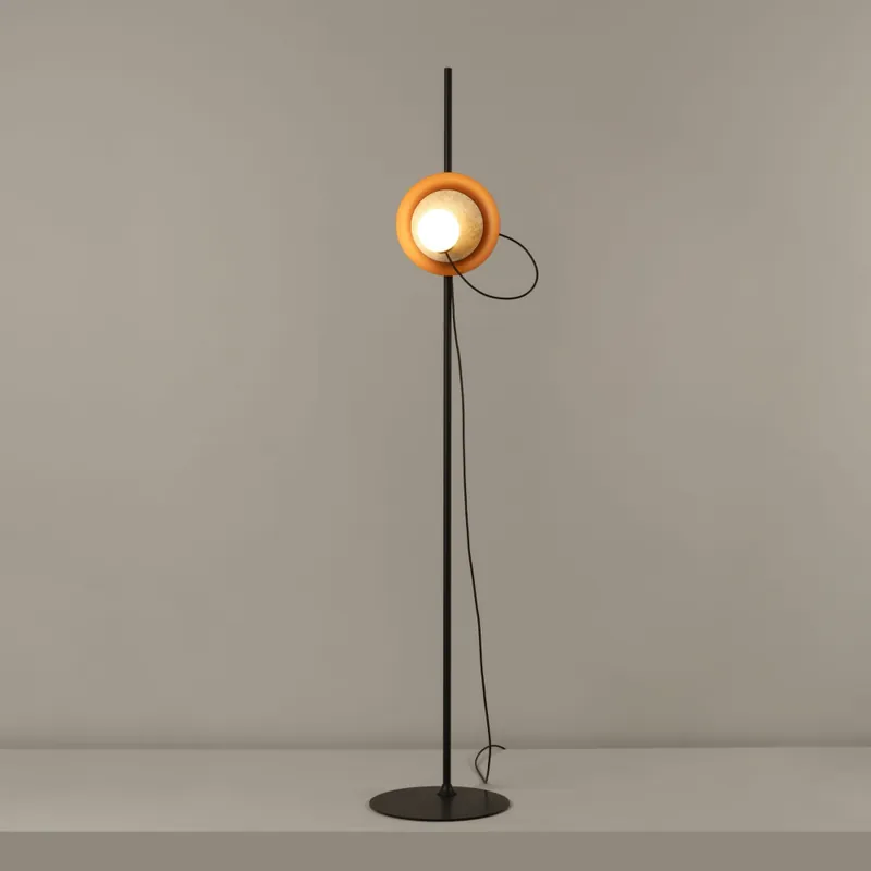 Stock Limitado MILAN WIRE 240 Lámpara de Pie Cobre Metalizado