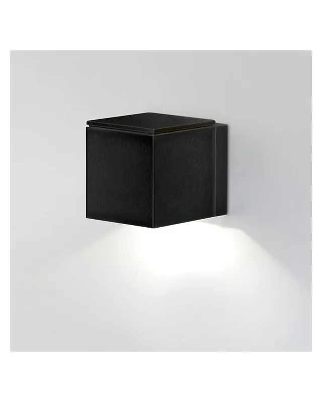 Aplique luz inferior/superior 5cm cubo aluminio LED 5W 2700K 500Lm regulable Precio Bajo