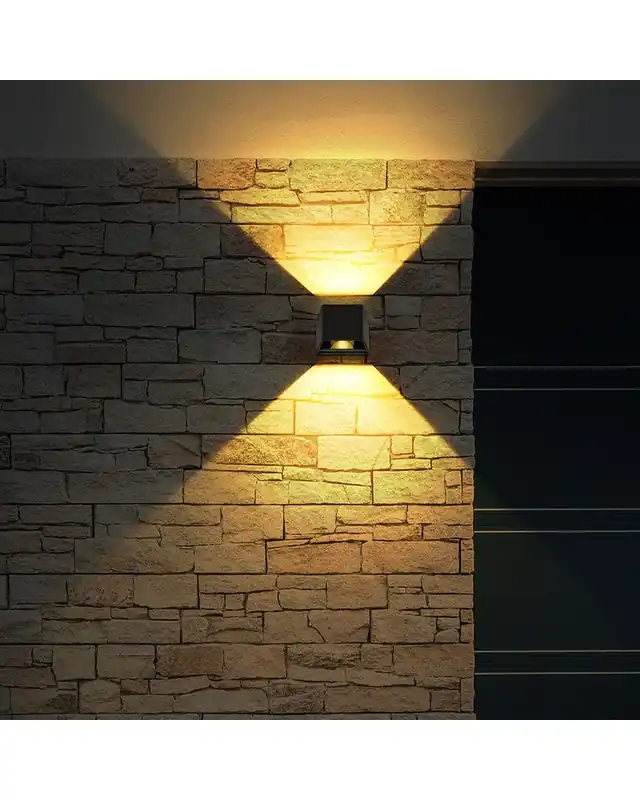 Aplique solar negro 15,4cm luz superior e inferior regulable Ordenar Ahora Mismo