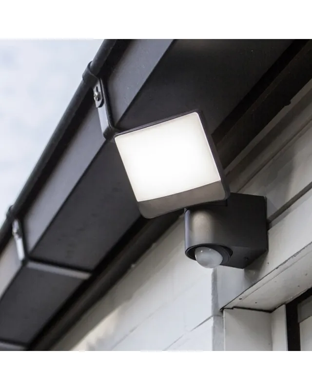 A Buen Precio Aplique de exteriores 18cm cabezal oscilante LED 12,5W de sintético y PC gris oscuro IP54 sensor movimiento