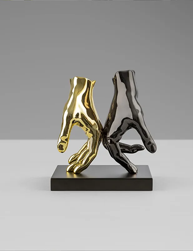 Lujoso Manos Figura Gris/Oro Schuller