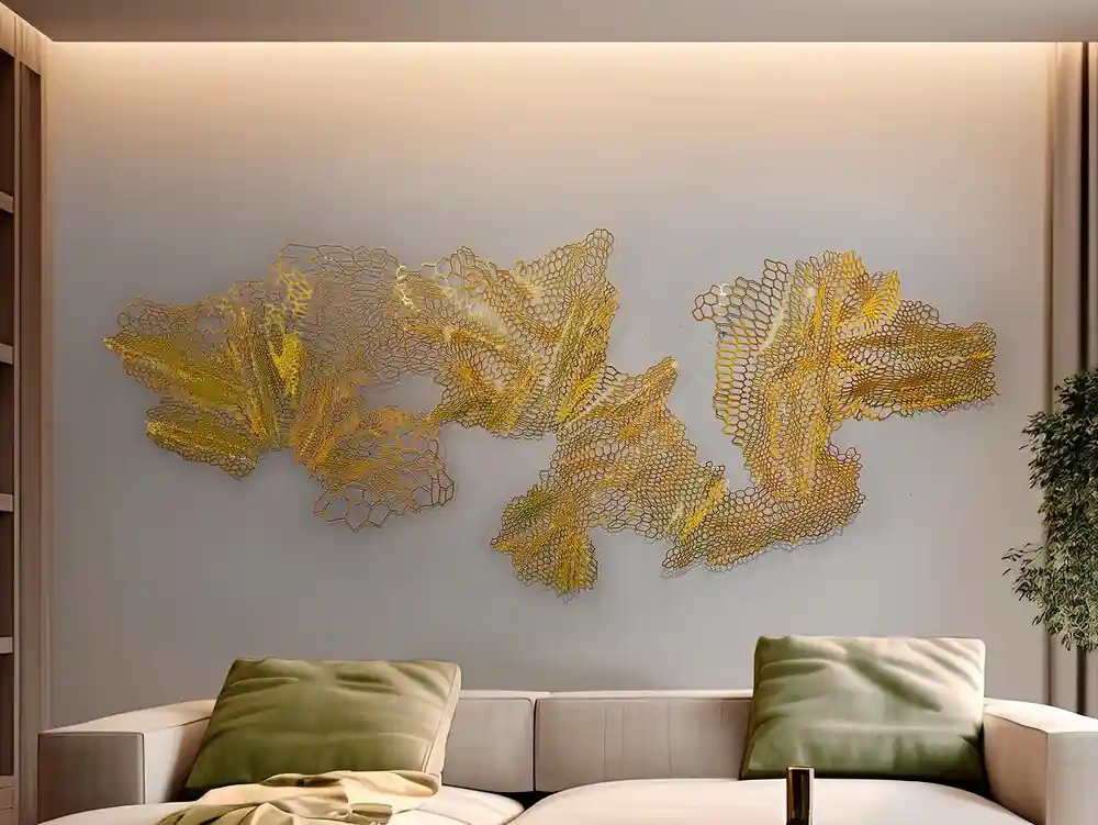 DRAKO ESCULTURA PARED ACERO DORADO Última Versión