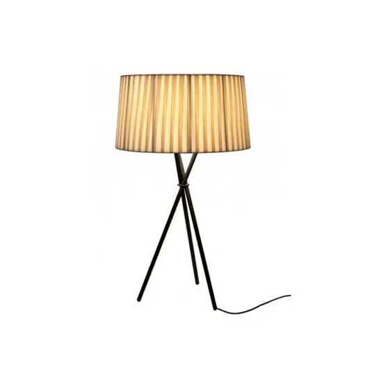Nuevo Modelo Trípode M3 Lámpara de Sobremesa Negro/Natural - Santa & Cole
