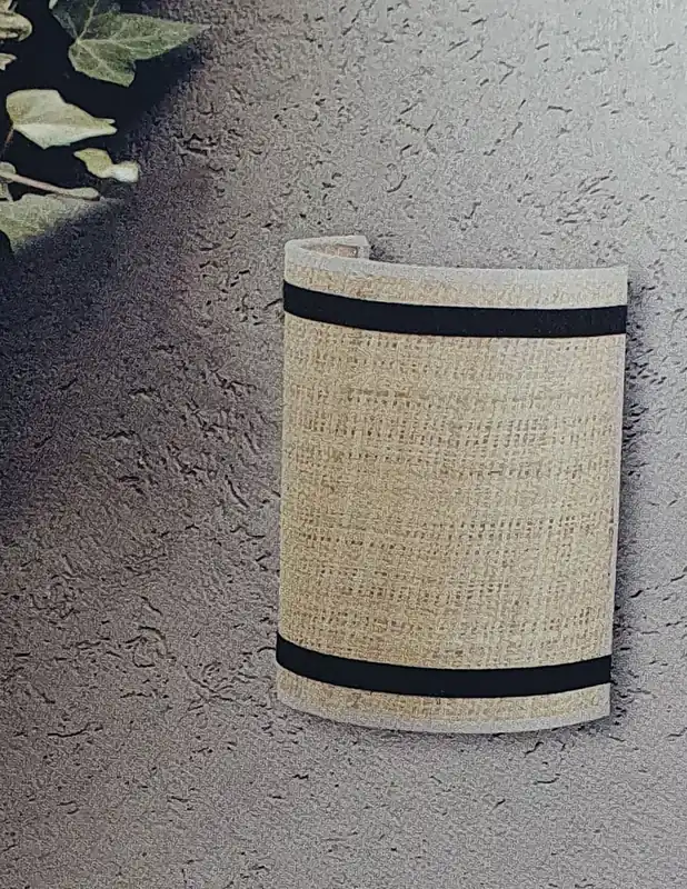 Punto de Luz para Pared Fema con Cinta Última Oportunidad