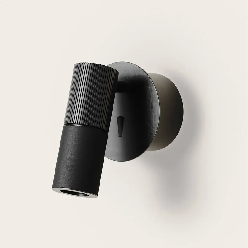 Aplique de pared Tura C LED 5w (2700k) 500lm piel - Aromas No Te Lo Pierdas