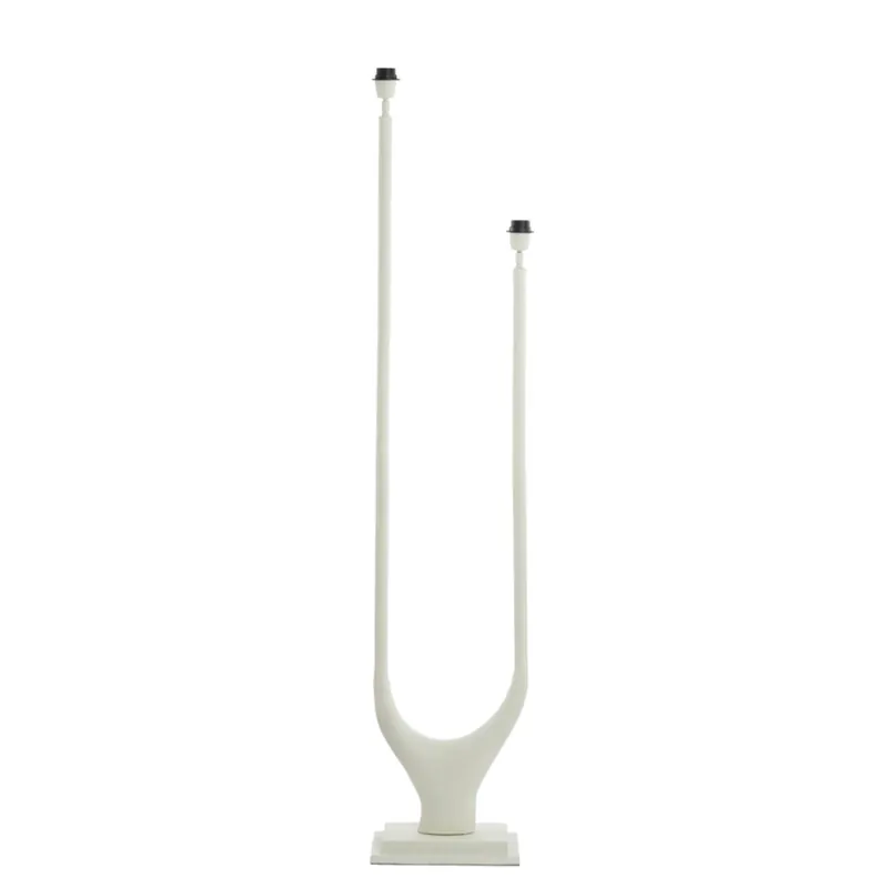 Lámpara de pie beige con diseño elegante y metal de alta calidad. Perfecta para cualquier espacio moderno. ✓ 2 años de garantía ✓ Envío gratis desde 50 € Pago Seguro