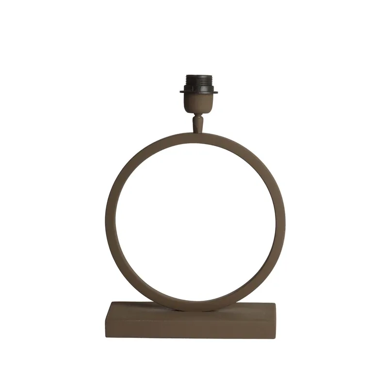 Ilumina tus espacios con la lámpara de mesa Liva en color marrón, hecha de metal y con diseño elegante. ✓ Envío gratis desde 50 € ✓ 2 años de garantía Precio Reducido