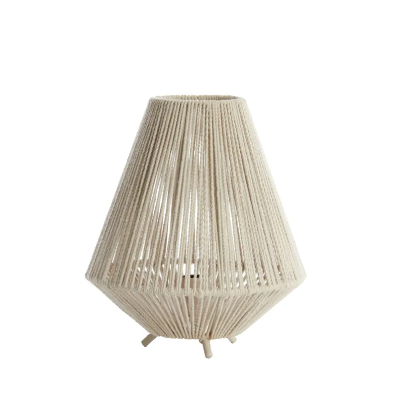 Compra Ahora Lámpara de mesa beige de estilo bohemio y fabricación en metal. ✓ Envío gratis desde 50 € ✓ 2 años de garantía para su tranquilidad.