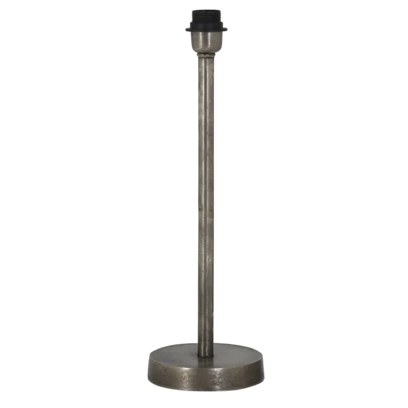 Lámpara de mesa plateada con diseño clásico que ilumina cualquier rincón de tu hogar. ✓ Envío gratis desde 50 € ✓ 2 años de garantía. Moderno
