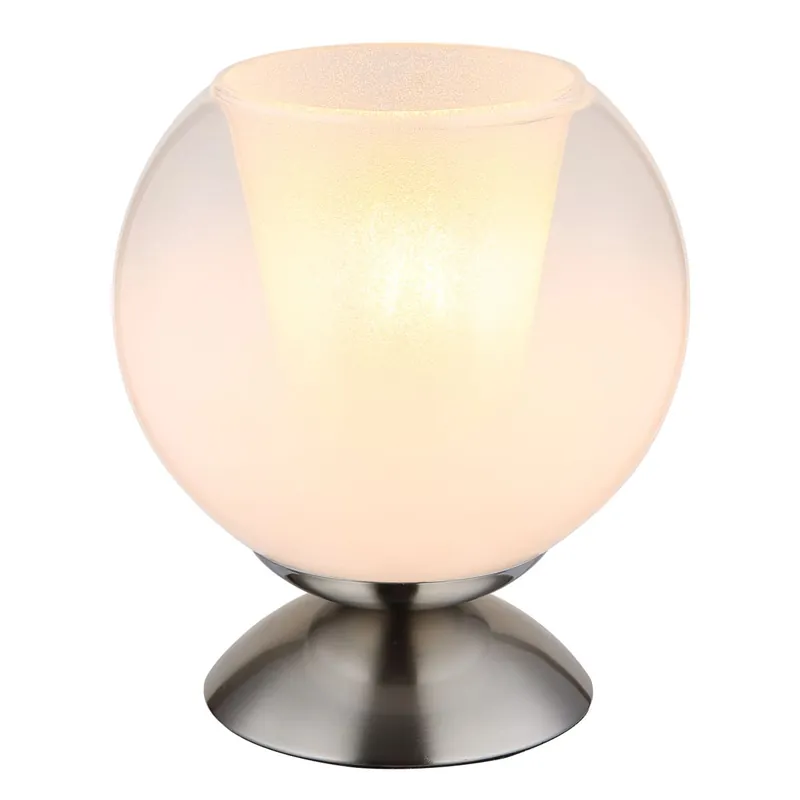 Descubre la lámpara de mesa Barry, con elegante esfera de vidrio y cuerpo de cromo. Ideal para cualquier ambiente. ✓ Envío gratis desde 50 € ✓ 2 años de garantía. Pago Seguro