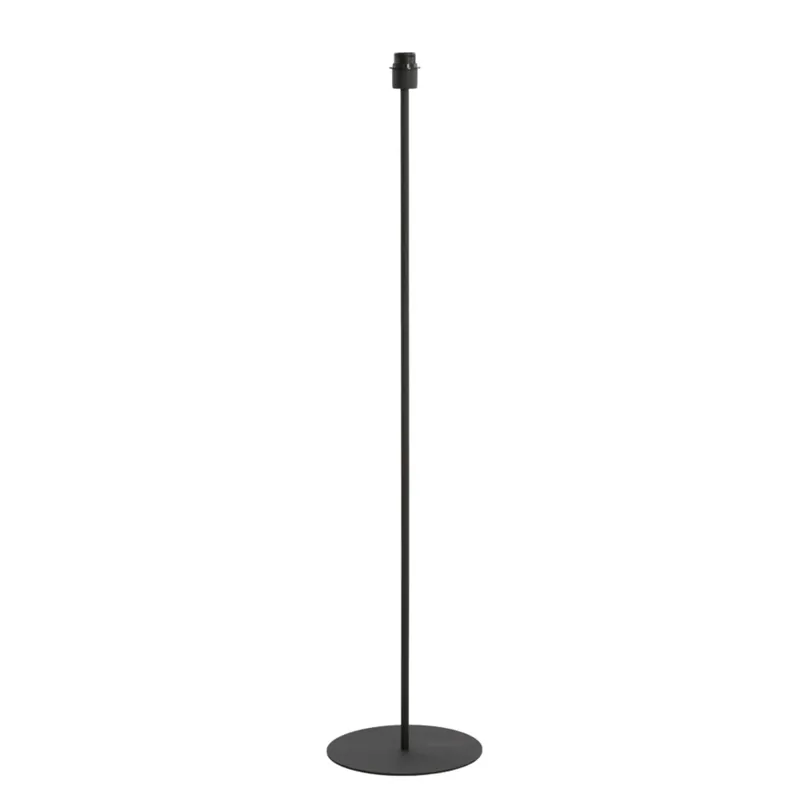 Devolución Gratuita Lámpara de pie negra y moderna con diseño metálico elegante, ideal para cualquier habitación. ✓ Envío gratis desde 50 € ✓ 2 años de garantía.