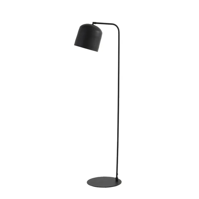 Lámpara de pie negra de estilo retro fabricada en metal, ideal para cualquier ambiente. ✓ Envío gratis desde 50 € ✓ 2 años de garantía. Precio Económico