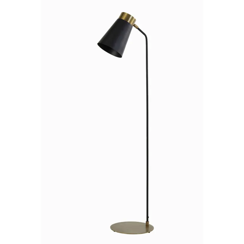 Imprescindible (Must-Have) Lámpara de pie negra con diseño retro y acabado en metal de alta calidad. Ideal para cualquier rincón de tu hogar. ✓ 2 años de garantía ✓ Envío gratis desde 50 €