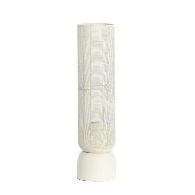 Precio Económico Lámpara de mesa beige con estilo oriental y fabricada en metal. Perfecta para cualquier rincón. ✓ Envío gratis desde 50 € ✓ 2 años de garantía