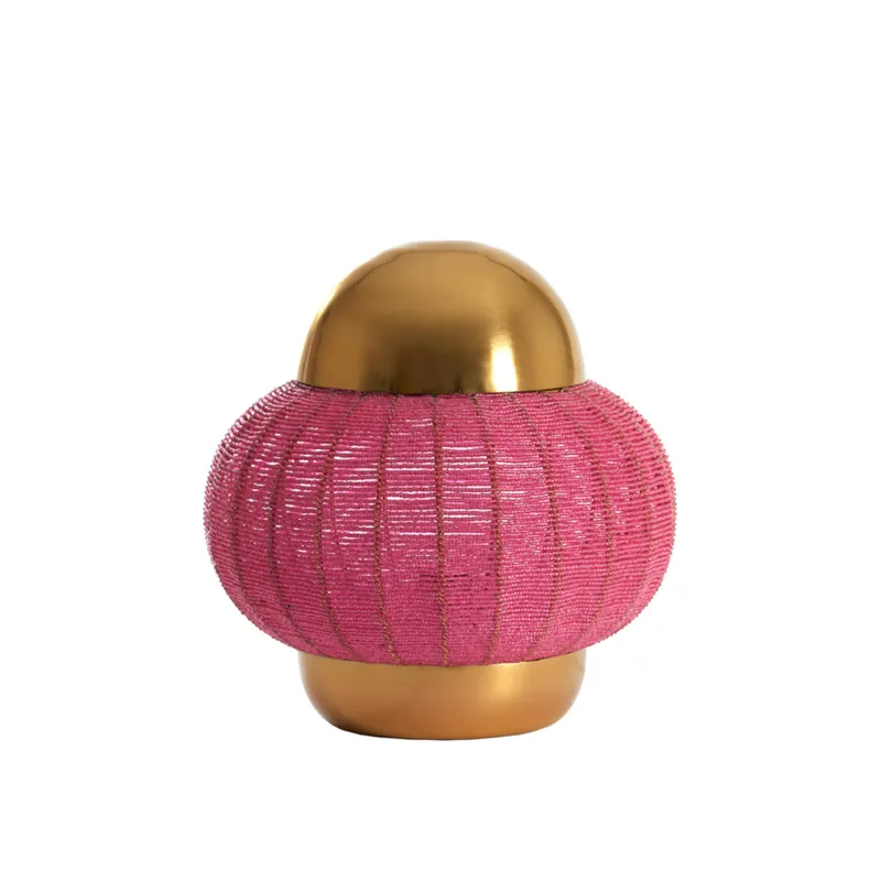 Lámpara de mesa rosa con detalles dorados que aporta un toque oriental a cualquier espacio. ✓ Entrega rápida ✓ 2 años de garantía Mejor Calidad