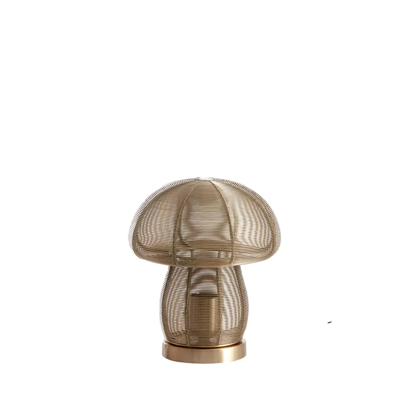 Disponible Ahora Lámpara de mesa dorada con diseño oriental y acabado en metal de alta calidad. ✓ Envío gratis desde 50 € ✓ 2 años de garantía. ¡Hazla tuya!
