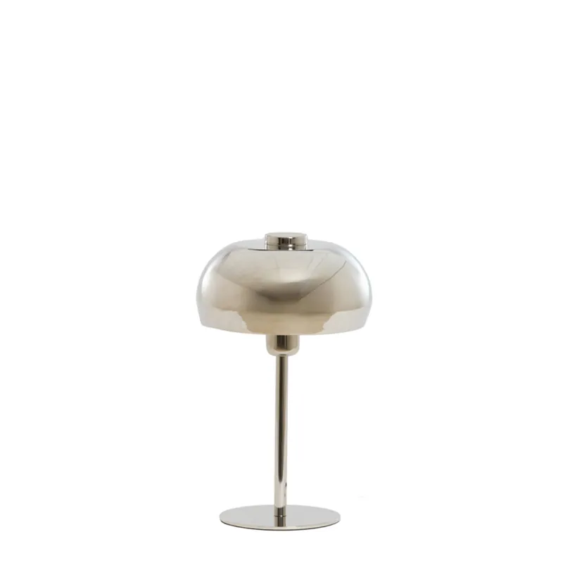 Últimas Unidades Lámpara de mesa Plateada con diseño vintage y estructura de metal. Ideal para cualquier rincón de tu hogar. ✓ Envío gratis desde 50 € ✓ 2 años de garantía.