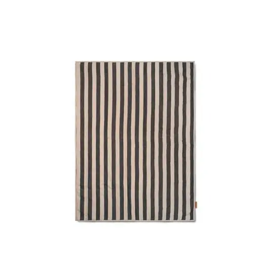 Exclusivo Grand Quilted Blanket Sand/Black - Ferm Living